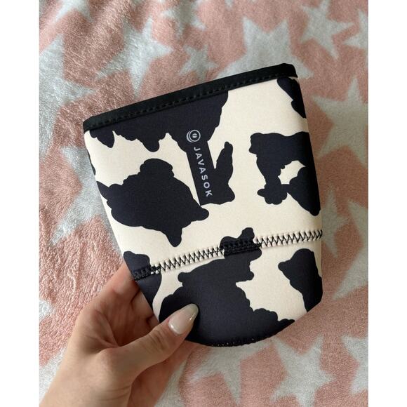 Black and White Javasok Cow Print 30-32 oz Cold Cup Sleeve - Picture 3 of 6